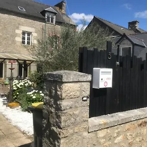 https://charmante-maisonnette-proximit-cit-mdivale-et-bords-de-rance.inbrittany.com